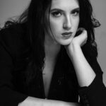 Headshots with Olivia – Studio Elegance in Black & White 5 Headshots with Olivia – Studio Elegance in Black & White, TRW07606 1